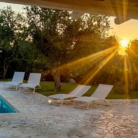 Solara Trullo Retreat Ostuni